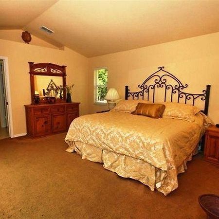 Universal Vacation Homes Fort Myers Exterior photo